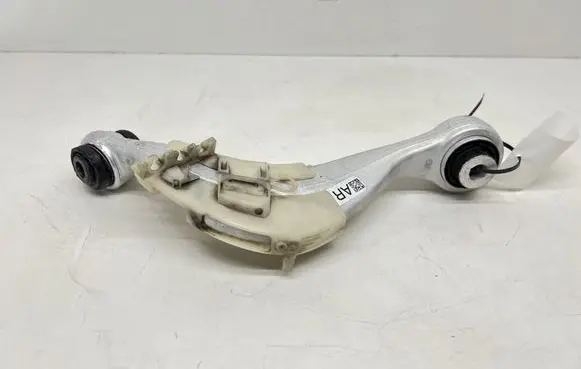 BMW 7 G11 G12 Rear upper control arm/wishbone 6883340