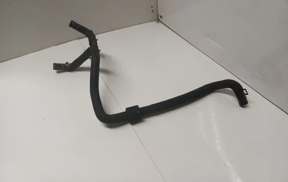 Volkswagen Golf V Engine coolant pipe/hose