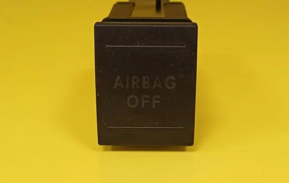 Volkswagen Polo IV 9N3 Passenger airbag on/off switch 6Q0919235B