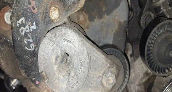 Dodge Caliber Generator/alternator belt tensioner 04891653AA