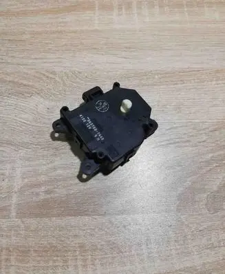 Toyota Prius (XW20) Air flap motor/actuator 0637007440