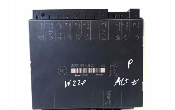 Mercedes-Benz S W220 Seat control module 2208206926