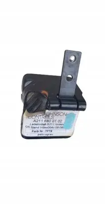 Mercedes-Benz E W211 Tailgate/trunk/boot hinge A2116800102