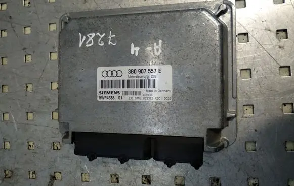 Audi A4 S4 B5 8D Suspension control unit/module 3D0907557E 5WP436801 823312