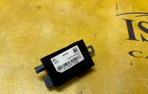 Ford Fusion II Aerial antenna amplifier DG9T-54234B76-BA DG9T54234B76BA