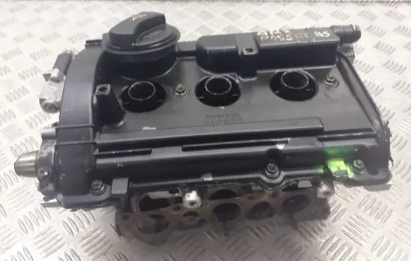 Volkswagen PASSAT B5.5 Engine head 078103373AH