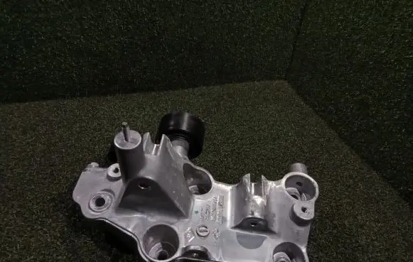 Generator/alternator bracket