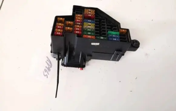 Volkswagen Golf V Fuse box set 1k1941824