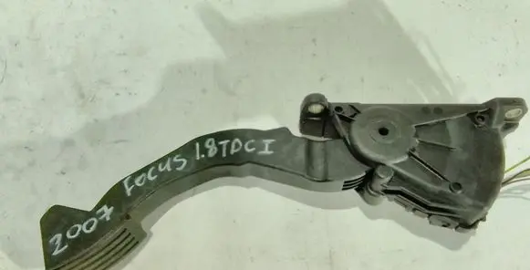 Ford Focus Accelerator throttle pedal 4M519F836BH 6PV00864103 0WC95YE