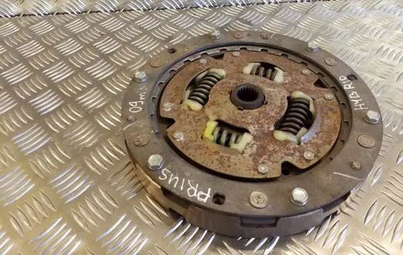 Toyota Prius (XW20) Flywheel