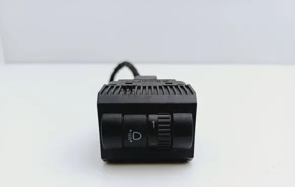 Volkswagen Polo IV 9N3 Headlight level height control switch 6Q0941333B