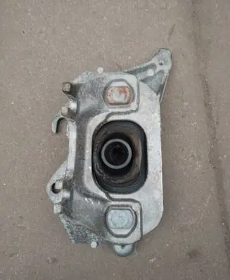Nissan Juke II F16 Gearbox mount 112536909R