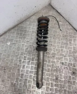 BMW 5 F10 F11 Front shock absorber with coil spring 22840472284455