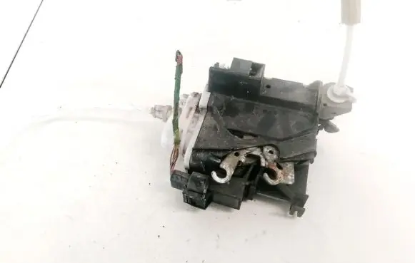 Audi A4 S4 B5 8D Front door lock