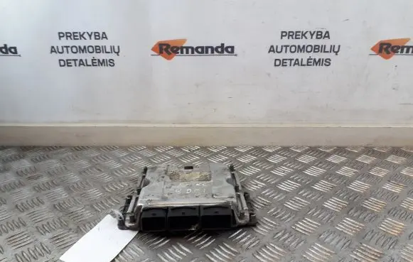 Renault Scenic I Engine control unit/module 8200078730 28EM0231 0281001934