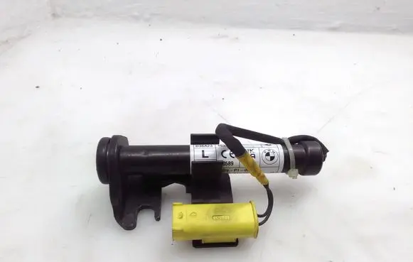 BMW 5 G30 G31 G38 Bonnet Pedestrian Airbag Actuator 7435797