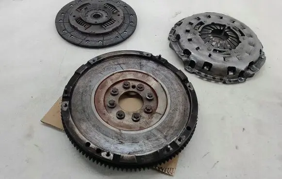 Ford Transit Dual mass flywheel 325020510