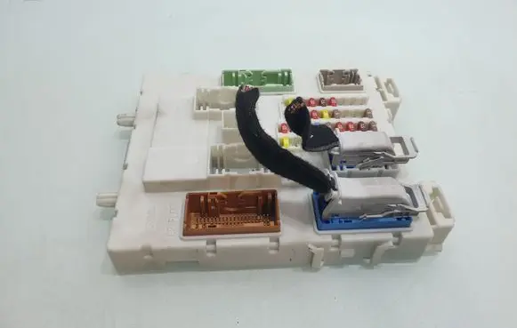 Volvo V40 Fuse module 31394135