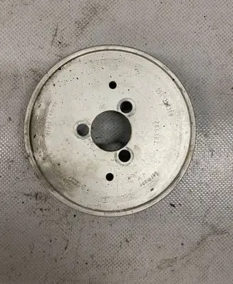Volkswagen Touareg II Water pump pulley 059121031H