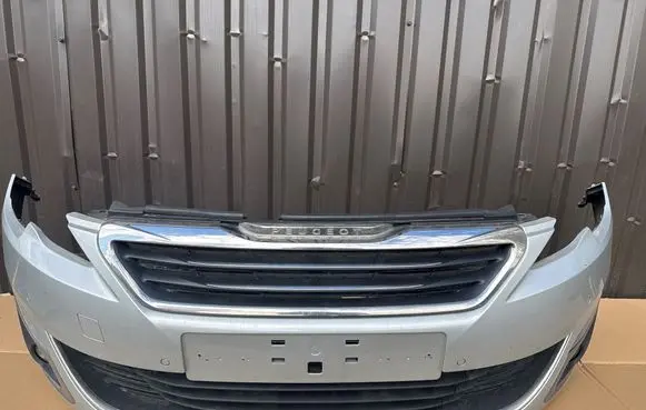 Peugeot 308 Front bumper 36127086 063960911 PR033905