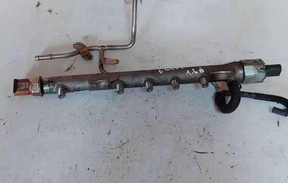 Fuel main line pipe