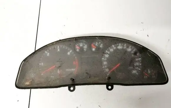 Volkswagen PASSAT B5.5 Speedometer (instrument cluster) 88311245