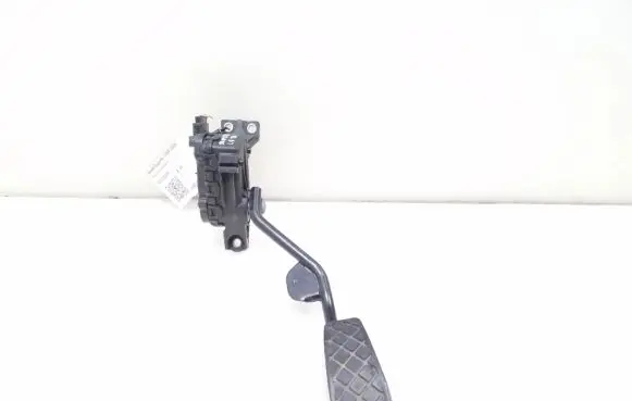 Skoda Superb B5 (3U) Accelerator throttle pedal 8E2721523H