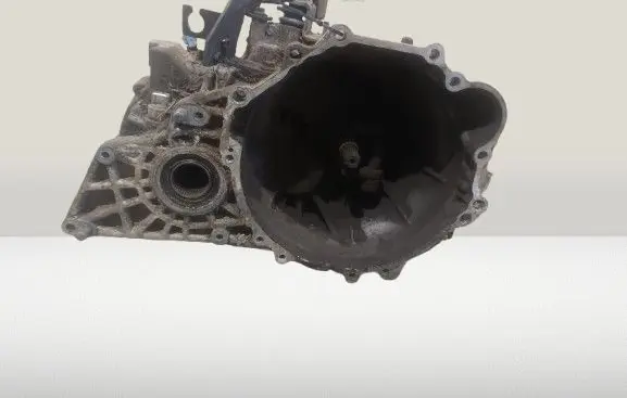 Hyundai Santa Fe Manual 5 speed gearbox 
