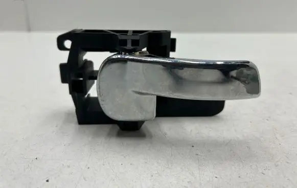 Nissan Qashqai Front door interior handle NS2904