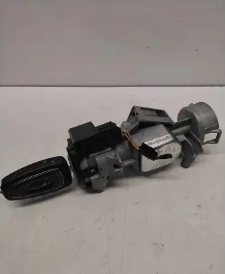 Ford Focus C-MAX Ignition lock 3M513F880AE
