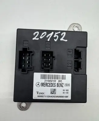Mercedes-Benz E W211 Comfort/convenience module 2115452132 20711242