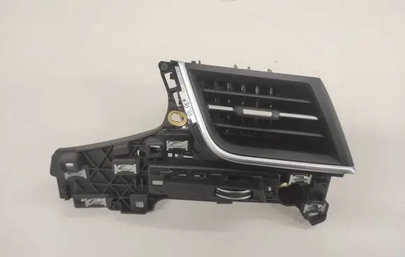 Audi Q7 4M Dashboard side air vent grill/cover trim BTA700410085 4M2820902AR