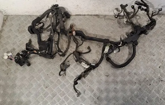 Toyota Verso Engine installation wiring loom 821210F180