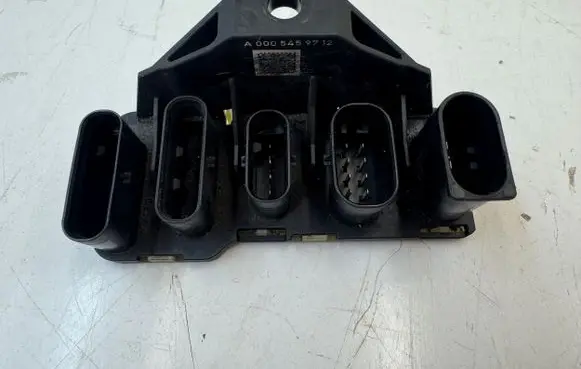 Mercedes-Benz E W213 Current control relay A0005459712