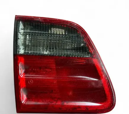 Tailgate rear/tail lights