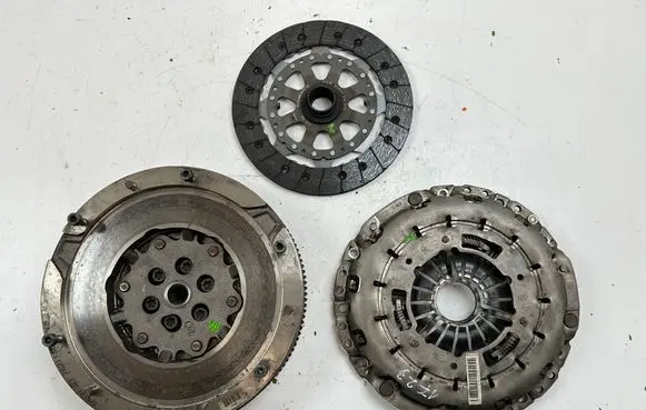 BMW 1 F20 F21 Clutch set kit 7614327 7614325 7621180