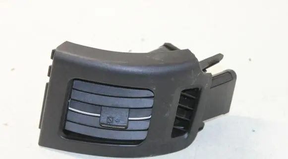 Toyota Prius (XW30) Dashboard side air vent grill/cover trim 5568647010
