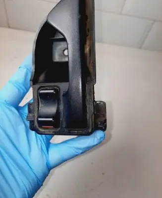 Ford Sierra Front door interior handle 87BBA22601AA 42223