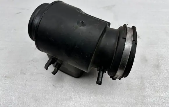 Audi Q7 4M Air intake duct part 06E129616C 06E129616
