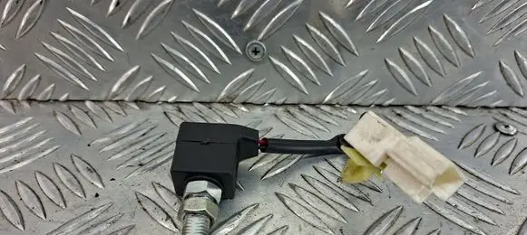 KIA Sportage Clutch pedal sensor 