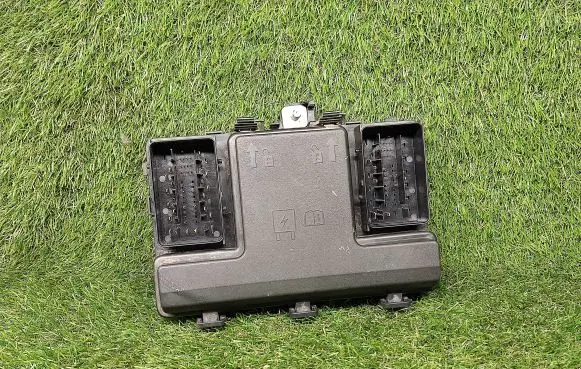 Ford Fusion II Power management control unit FG9T14A067AE