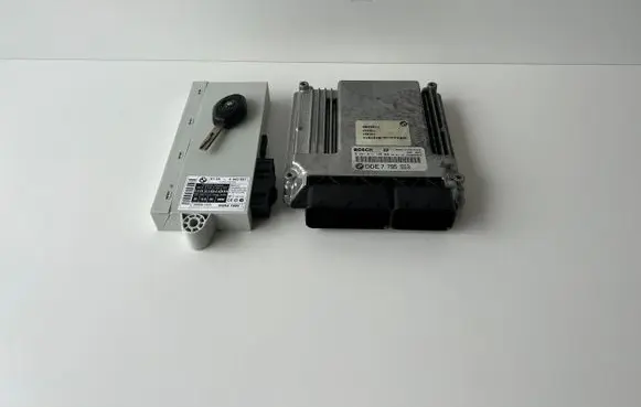 Engine ECU kit and lock set