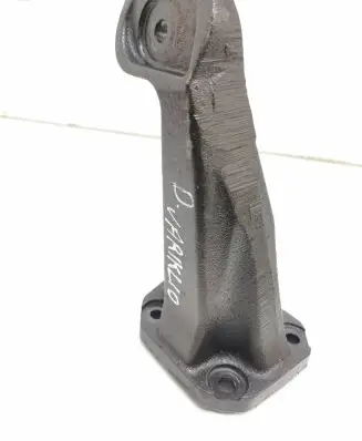 BMW X5 E53 Engine mounting bracket 6761564
