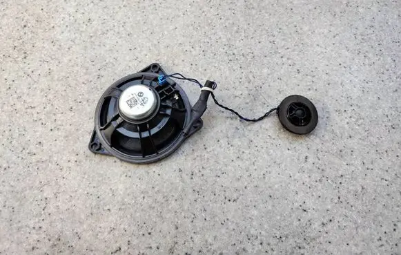 BMW 3 G20 G21 Panel speaker 262254533 2622545