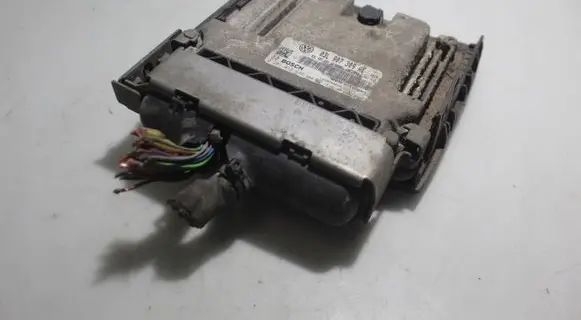 Volkswagen PASSAT B7 USA Engine control unit/module ECU 0281017946