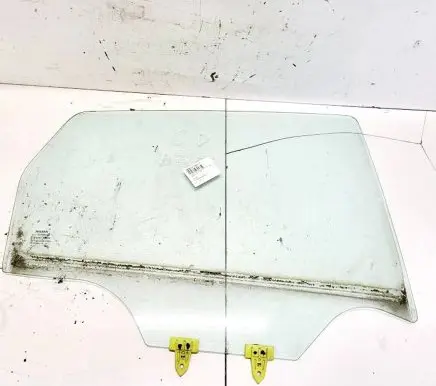Nissan Qashqai Rear door window glass
