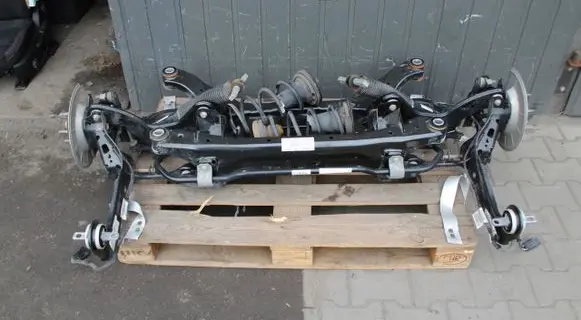 Ford Focus Rear axle beam 5782615