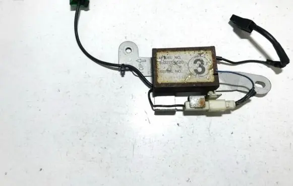 Nissan Terrano Antenna control unit 863273a220