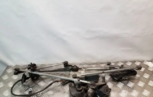 Chrysler Grand Voyager IV Front wiper linkage and motor