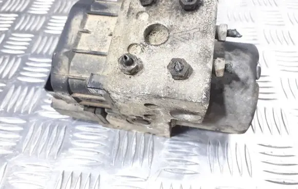 Nissan Almera N16 ABS Pump 476605M303